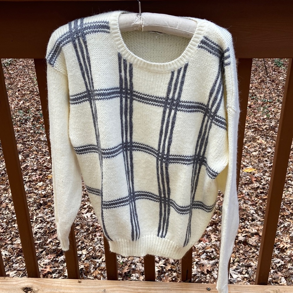 Russ cream and grey sweater